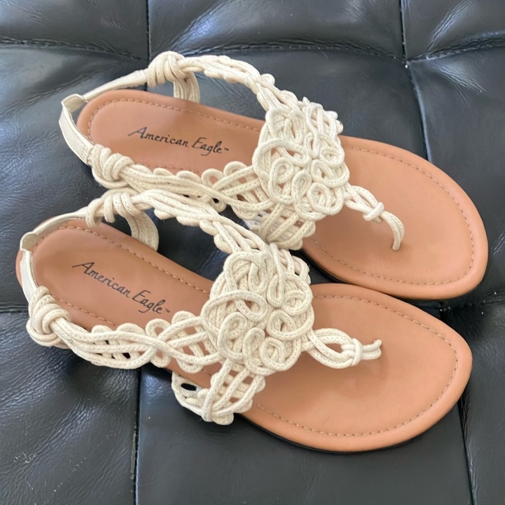 Size 6 American Eagle Outfitters women’s Cream Macramé Sandals
